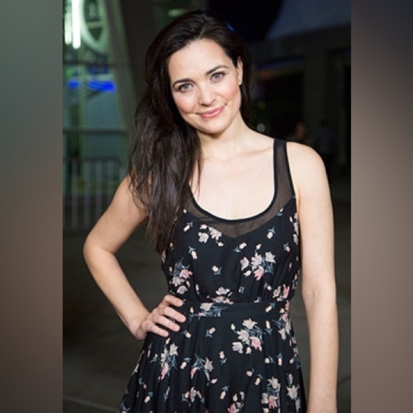 Kimchi Blue black floral mini dress size large (needs repair at button loop) - Picture 1 of 8